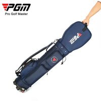 Sac de voyage golf à roulettes – sac bleu marine incliné, tiré par la poignée sur ses roulettes