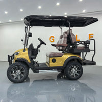 Voiturette de golf électrique 4 places dorée en exposition