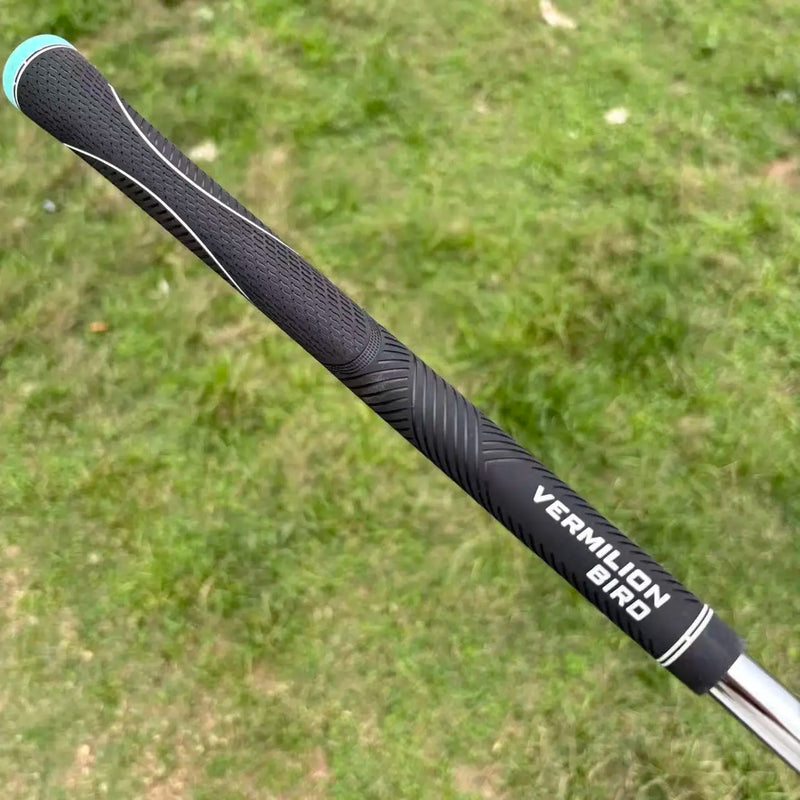 Wedge de golf noir forgé CNC – grip noir texturé à embout turquoise