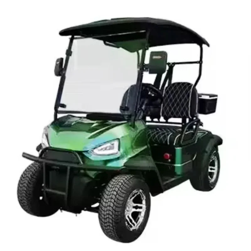 Voiturette de golf électrique de luxe verte – vue détourée de trois quarts avant avec panier