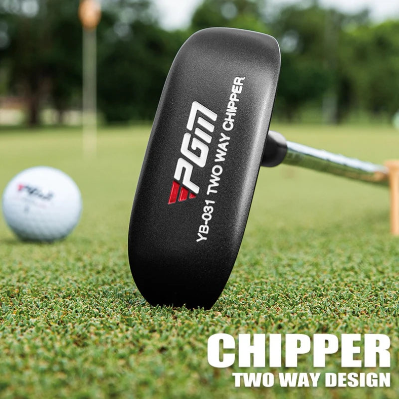 Chipper golf ambidextre – gros plan sur la tête large posée sur l'herbe