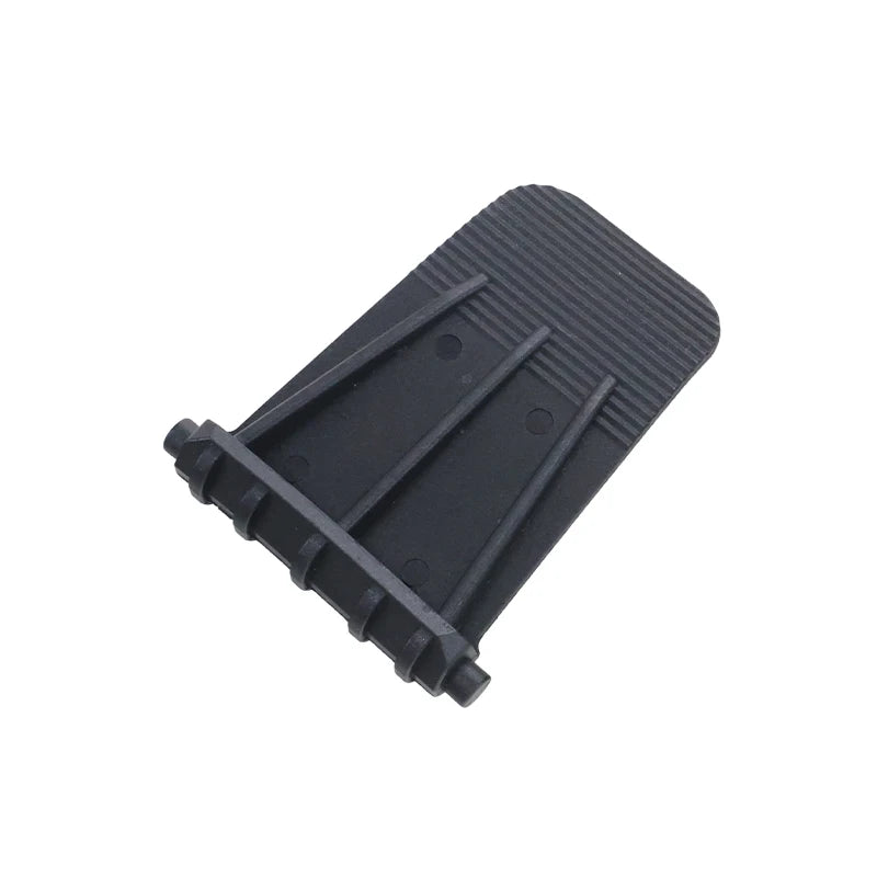 Clip de fixation de sac de golf – vue en perspective de la face nervurée et des nervures de renfort