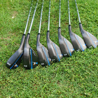 Wedge de golf forgé – les sept lofts alignés de 48° à 60° sur l'herbe