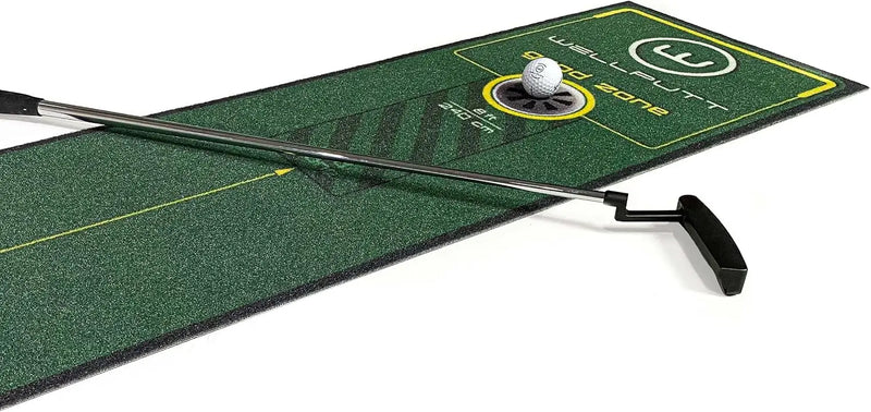 Tapis de putting de 3 m – putter et balle près du trou