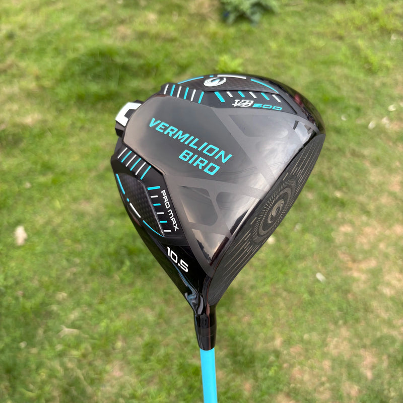 Driver de golf titane 10,5° – tête vue de côté avec le manche bleu