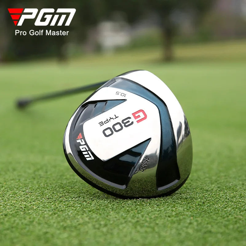Driver golf gaucher – tête de driver posée sur l'herbe