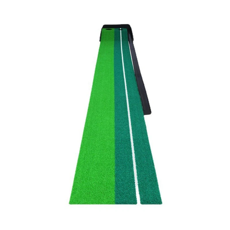 Tapis de putting d'intérieur – gazon à deux tons de vert avec ligne blanche, vue de dessus