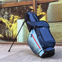 Sac de golf trépied léger 2 kg – vue de côté avec la grande poche de rangement