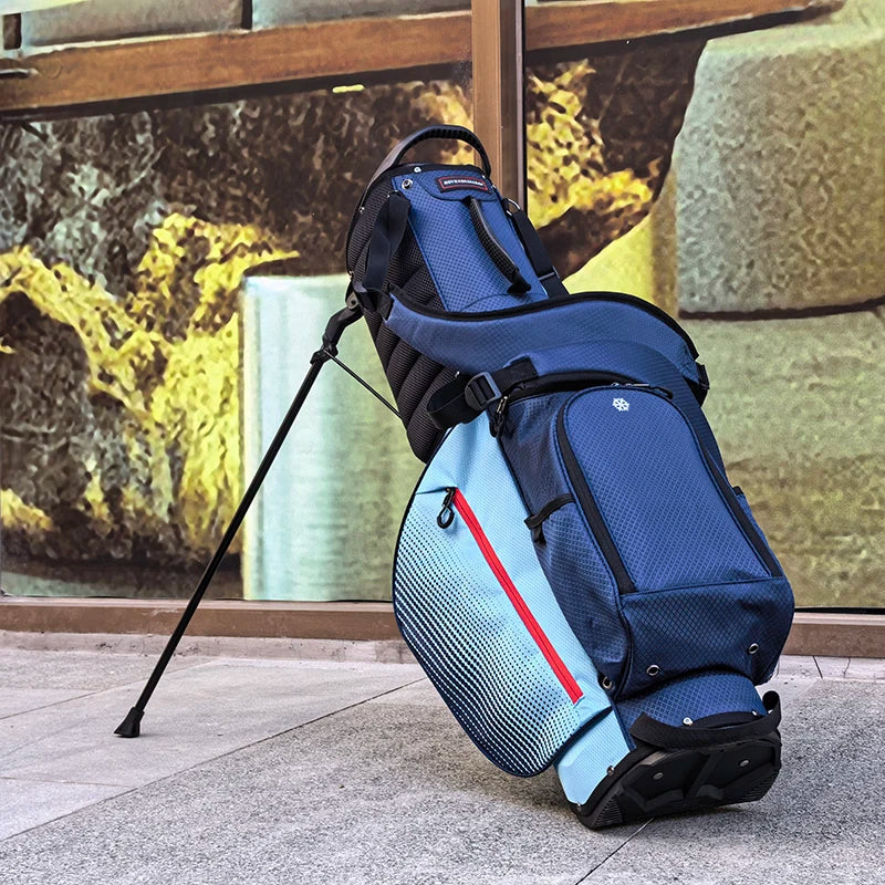 Sac de golf trépied léger 2 kg – vue de côté avec la grande poche de rangement
