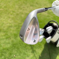Wedge golf face brute – col et semelle en main