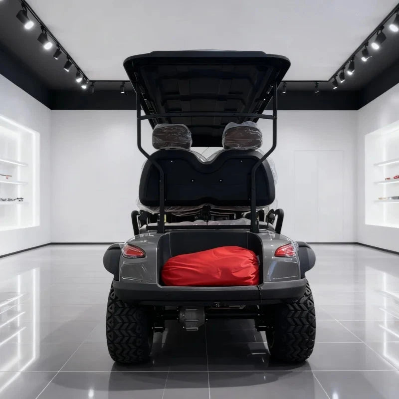 Buggy de golf électrique – vue arrière du coffre de rangement intégré