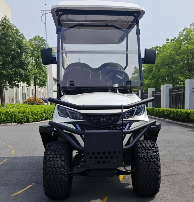 Voiturette de golf électrique lithium blanche – vue de face avec pare-chocs tubulaire