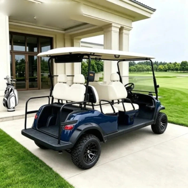 Voiturette de golf tout-terrain 4 places – version bleu marine à sièges blancs, vue arrière sous un auvent