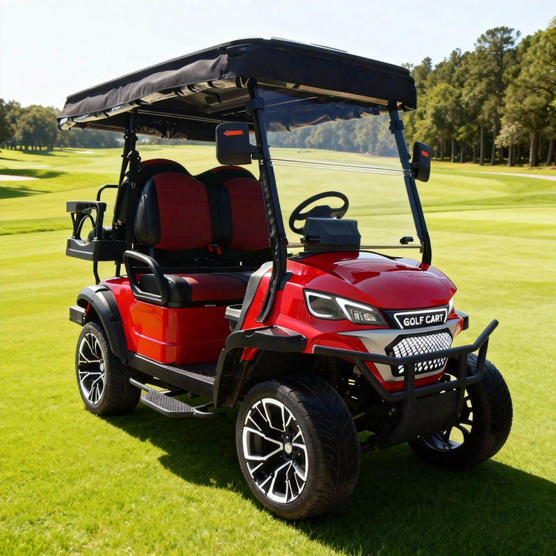 Voiturette de golf électrique 4 places compacte – carrosserie noire et sièges bruns sur le parcours