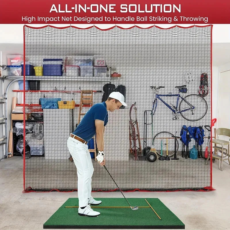 Filet de golf 3 × 3 m – suspendu dans un garage devant un tapis de frappe