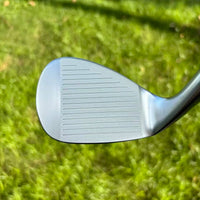 Wedge de golf forgé fraisé CNC – face à rainures fraisées vue de face