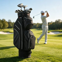 Sac de golf chariot 14 compartiments – en situation sur le parcours avec un golfeur