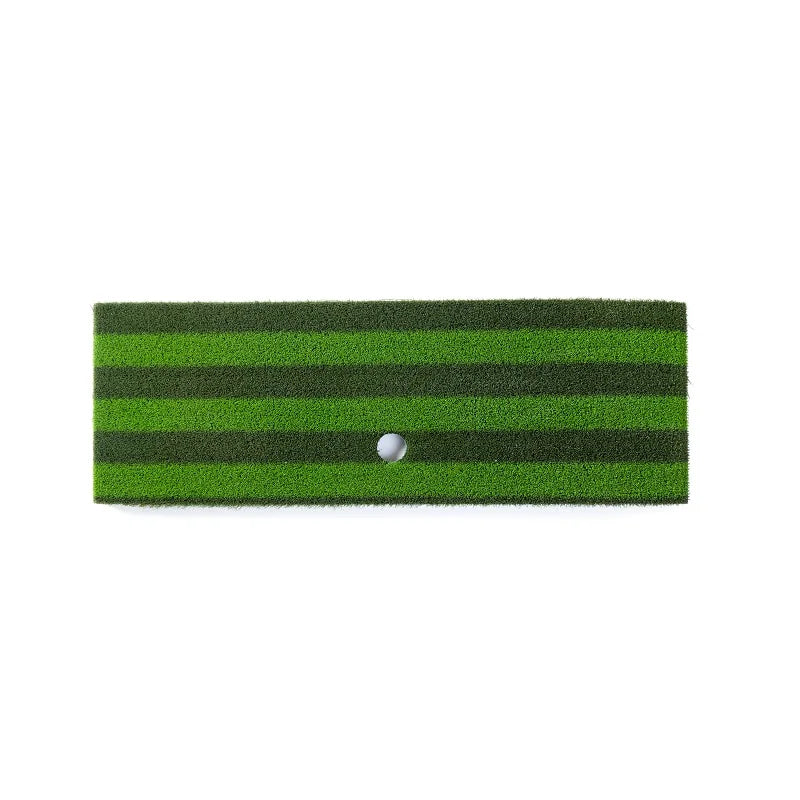 Tapis de frappe de golf strié – vue de face avec trou central