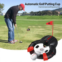 Coupelle de putting à retour automatique – golfeur au putting vers la coupelle