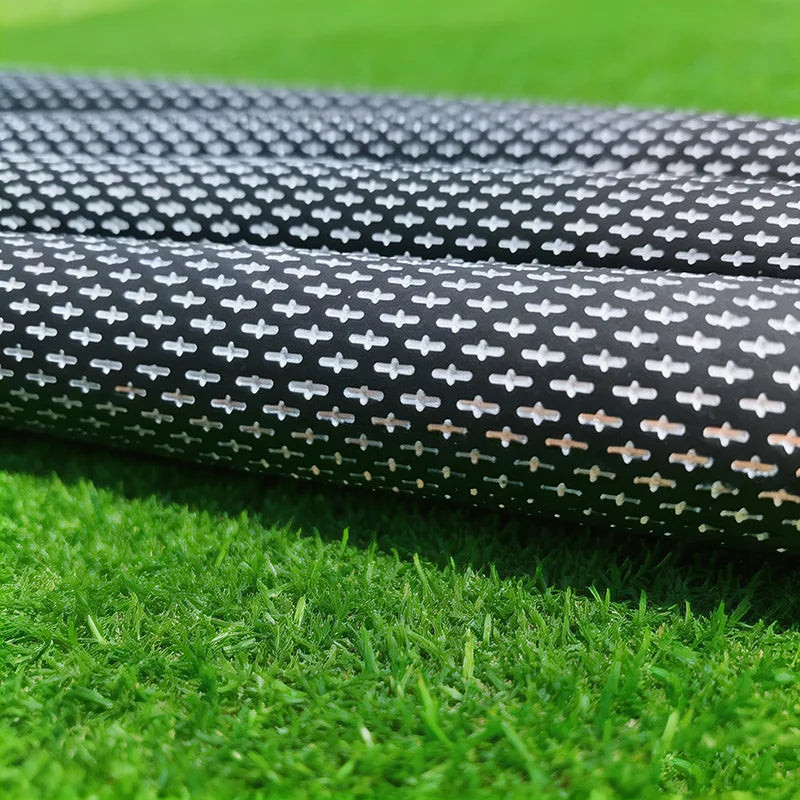 Grips de golf noir et blanc – détail du motif en relief