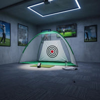 Filet de golf portable avec cible – enclos vert dans une salle d'entraînement avec écran