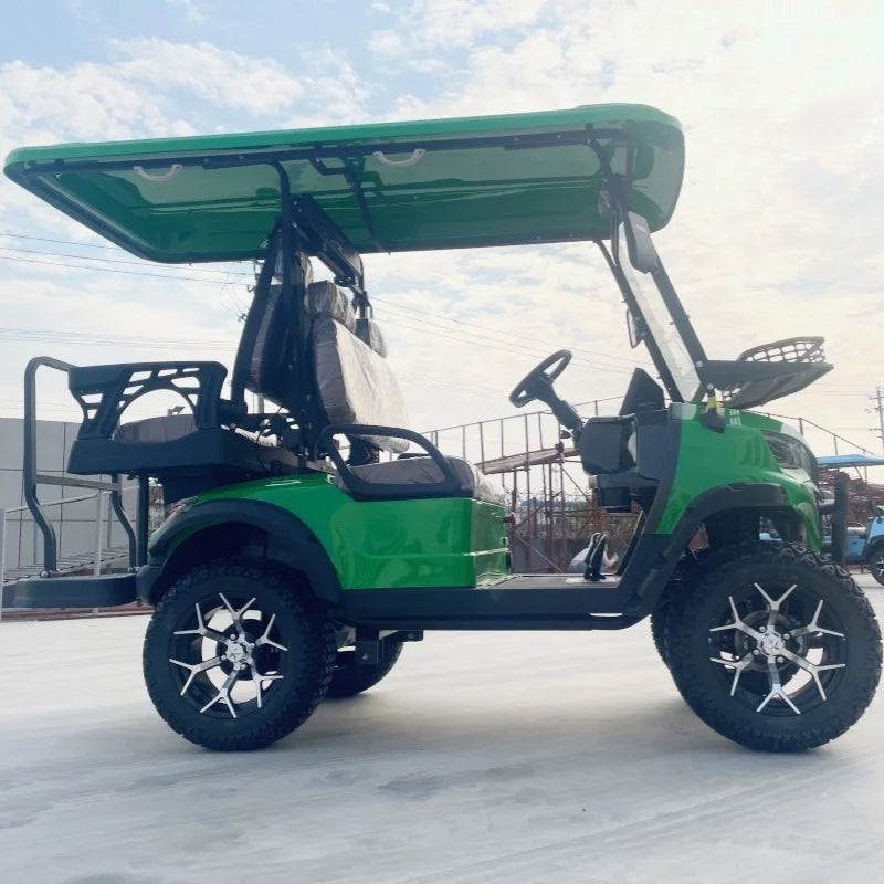 Buggy de golf électrique tout-terrain vert – vue de profil avec banquette arrière rabattable