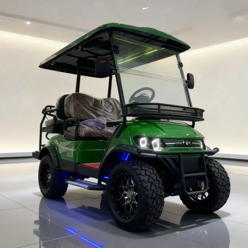 Voiturette de golf électrique pour hôtel et parc – vue de trois quarts avant avec toit vert et pare-brise