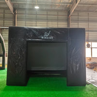 Cage de golf gonflable – vue de face de la structure noire