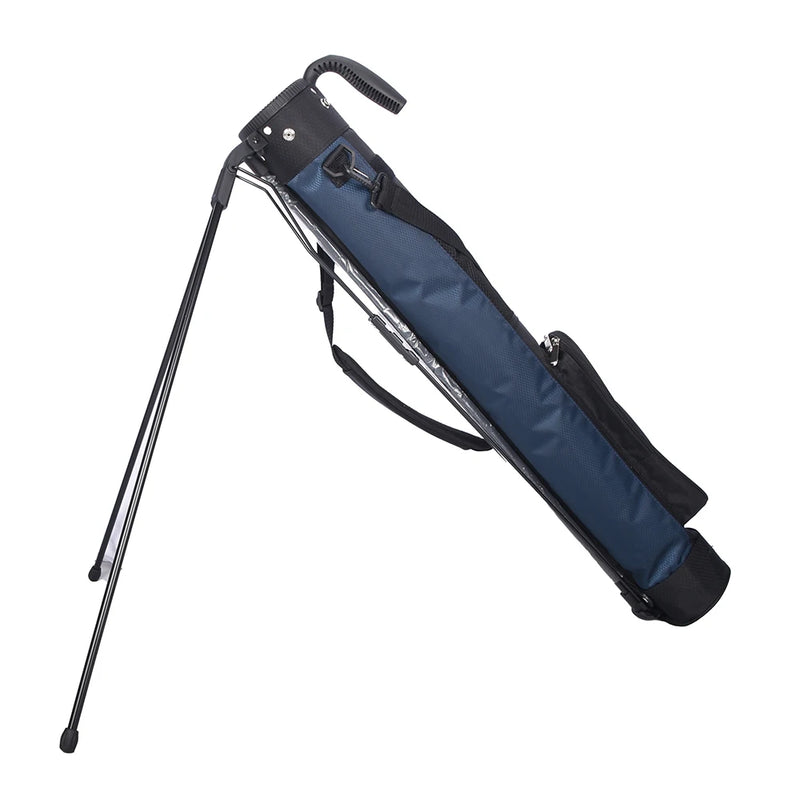 Sac de golf pencil avec trépied – version bleu marine posée sur ses pieds
