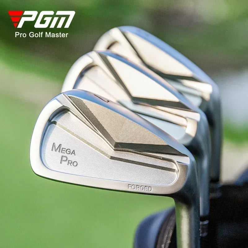 Fer 7 golf forgé – trois fers vus de dos dans un sac