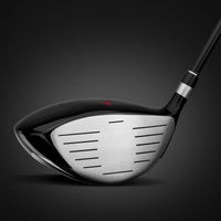 Clubs de golf homme droitier – face du driver vue de côté sur fond sombre