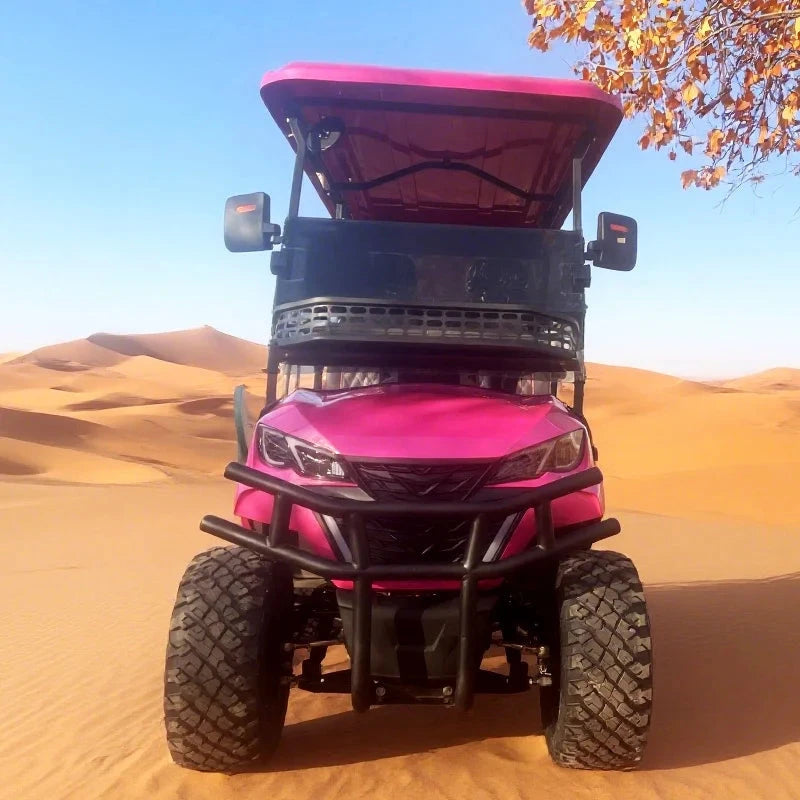 Voiturette de golf tout-terrain 4 places – vue de face, pare-chocs, panier et phares