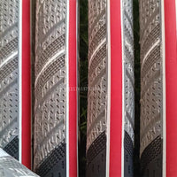 Grips de golf demi-coton – texture gris et noir en gros plan