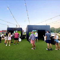 Cage de golf gonflable – cages noires installées en extérieur