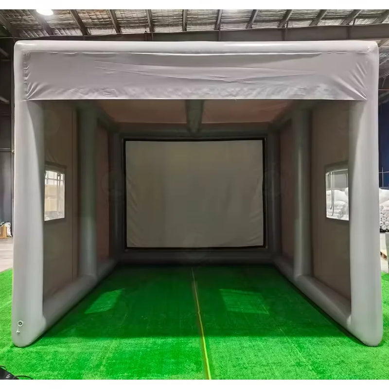 Tente de golf gonflable – intérieur de la tente grise avec écran clair et fenêtres