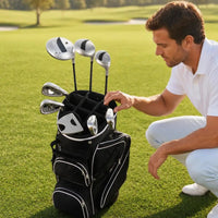 Kit de golf complet femme droitier – clubs rangés dans le sac noir, vue de près