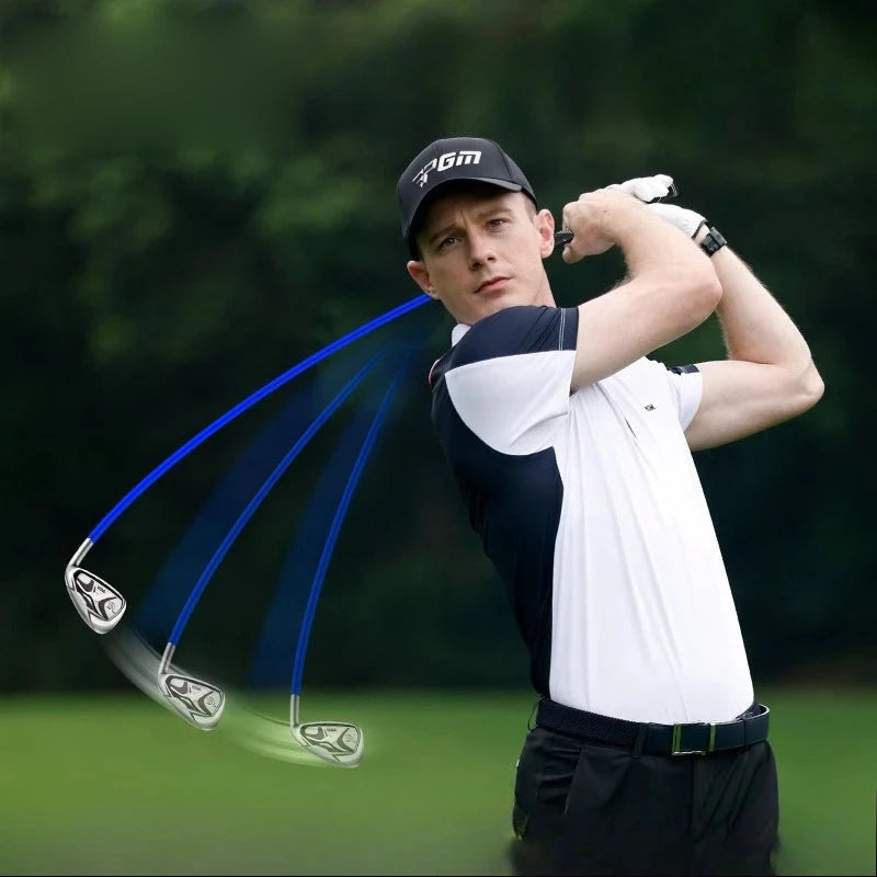 Club d'entraînement swing golf – joueur en fin de swing, manche souple fléchi