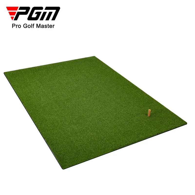 Tapis de practice golf – vue en perspective du gazon synthétique à plat