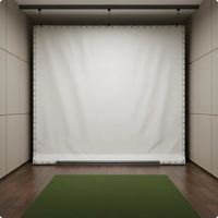 Écran de simulateur de golf – format 3 m × 3 m dans une salle avec tapis de frappe