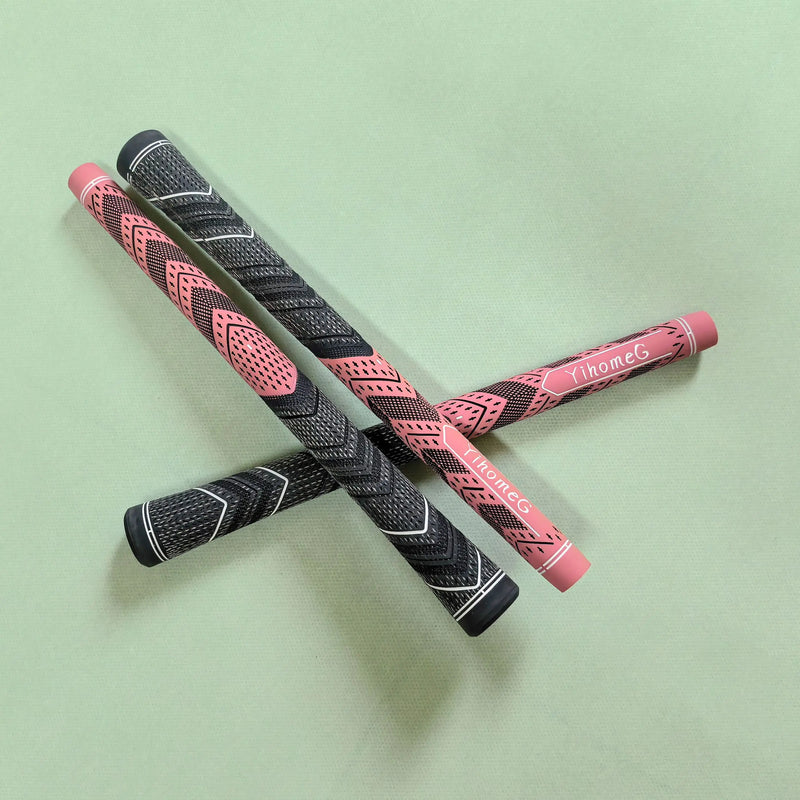 Grips de golf coton et caoutchouc – détail du motif en chevrons rose et noir