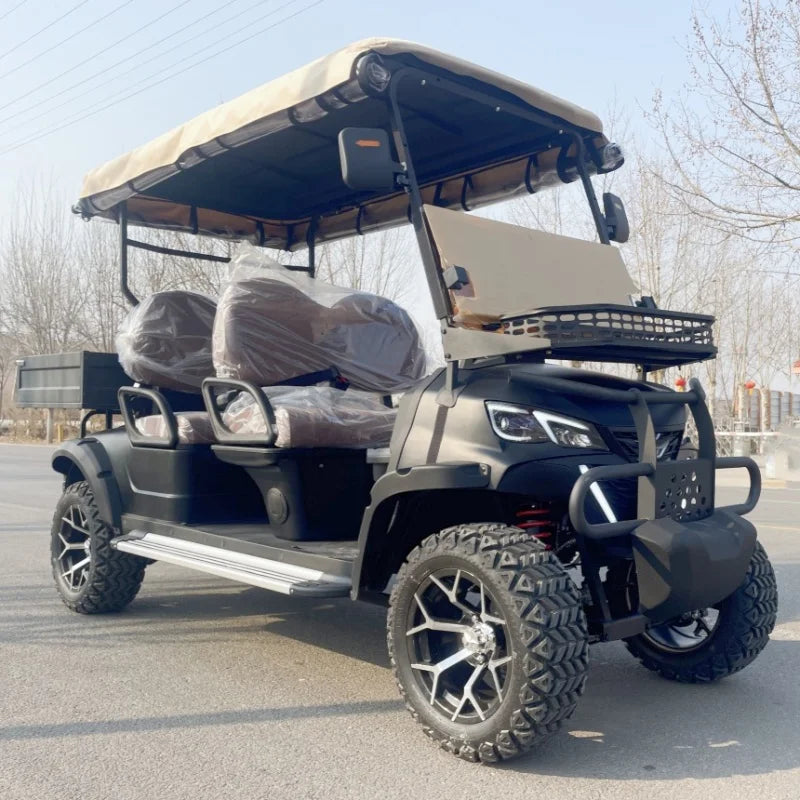 Voiturette de golf électrique – vue avant trois quarts, pneus tout-terrain