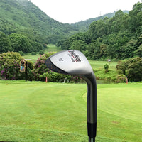 Wedge de golf à grand loft – tête vue de dessus devant un green