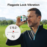 Télémètre laser de golf – golfeur visant le drapeau avec verrouillage et vibration