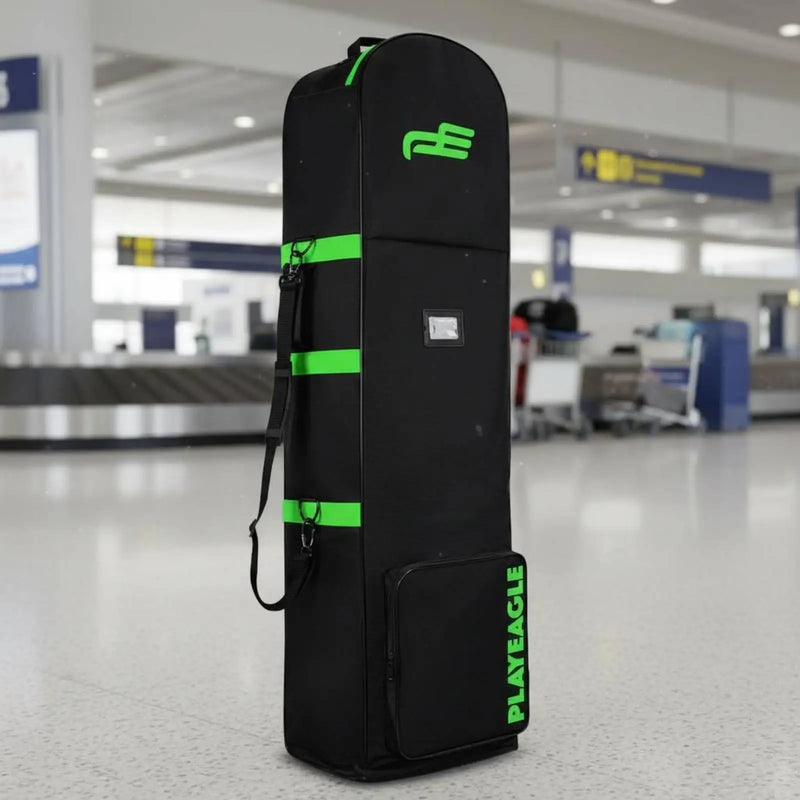 Housse de voyage golf pliable Oxford – coloris noir et vert dans un terminal d'aéroport