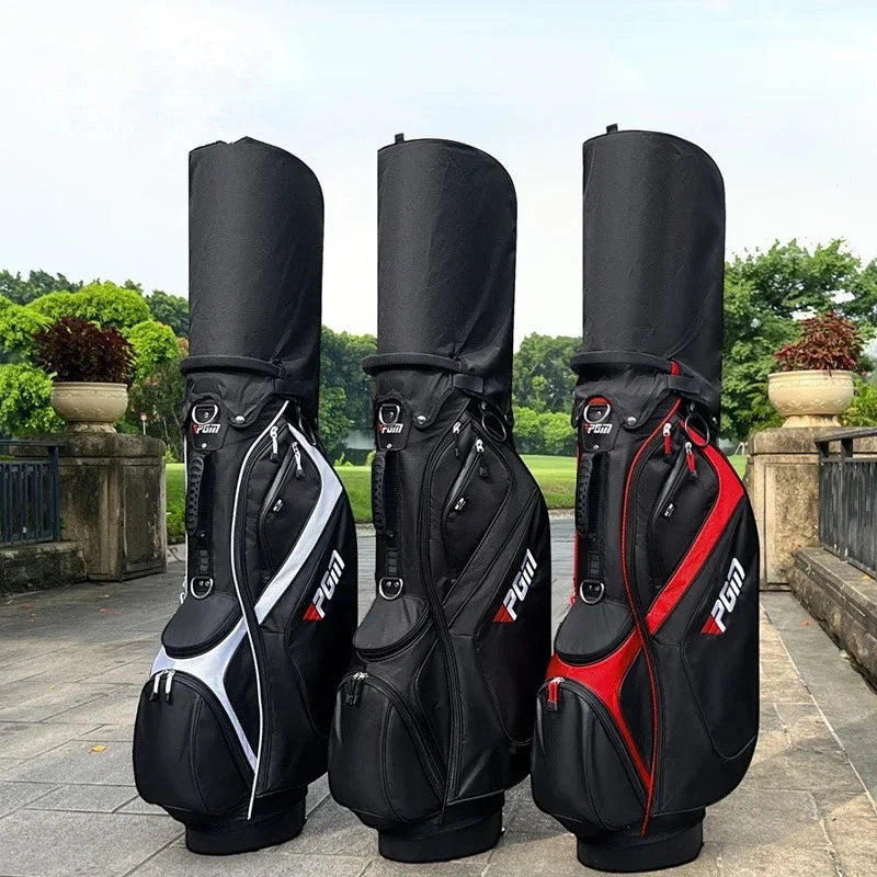 Sac de golf trépied 14 compartiments – trois sacs noir et rouge, noir et blanc et noir sur le gazon, avec leurs clubs