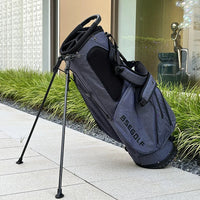 Sac de golf trépied ultra léger – côté du sac et pieds du trépied déployés