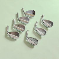Tête de wedge de golf forgée – plusieurs têtes vues de dos avec leur loft