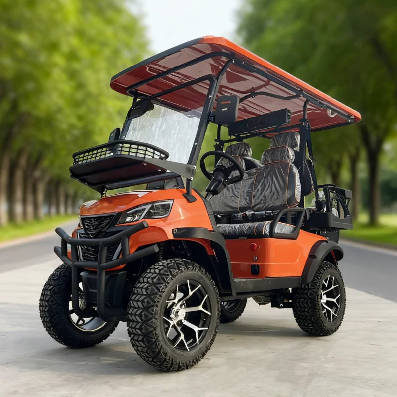 Voiturette de golf électrique tout-terrain orange – vue de trois quarts avant avec panier