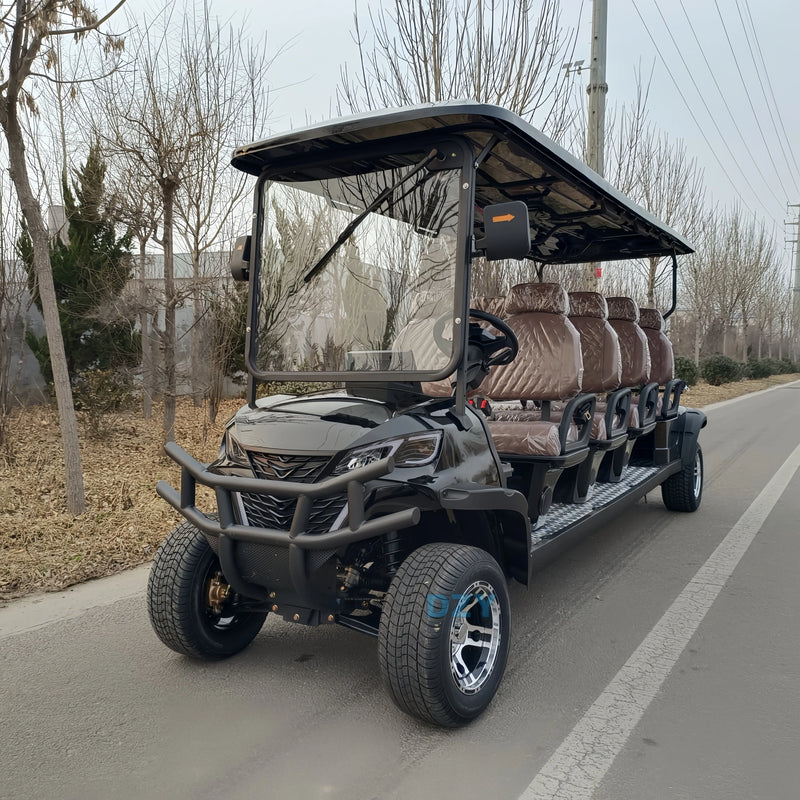 Voiturette de golf électrique surélevée – version longue noire à sièges bruns