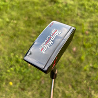 Putter lame acier inoxydable – tête vue de dessus en trois quarts
